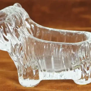 CENICERO EN FORMA DE FOX TERRIER. CRISTAL DE SEVRES. FRANCIA. CIRCA 1960. Envío Internacional